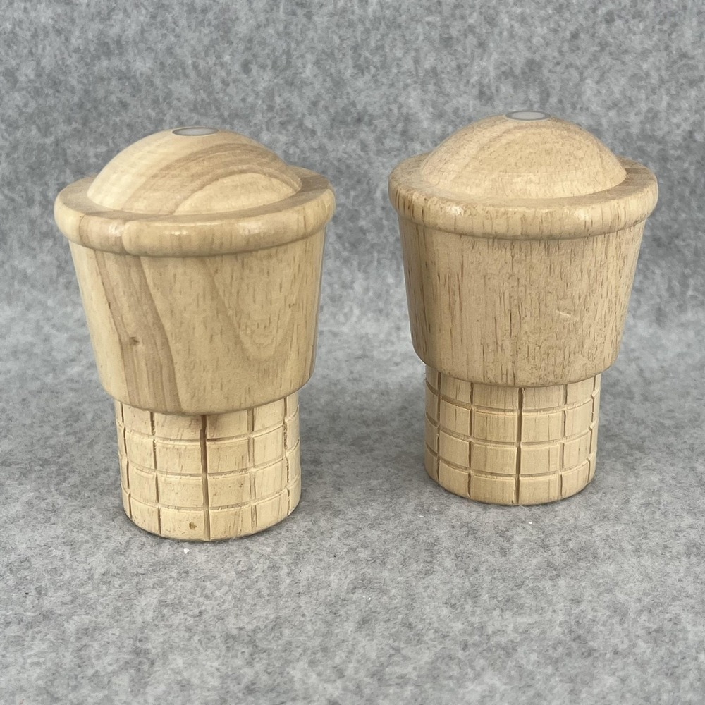 Melissa & Doug Wooden Ice Cream Cones Lot Of 2 Play Food Kitchen Set Toy Beige